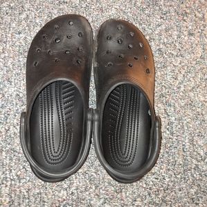 Black Crocs